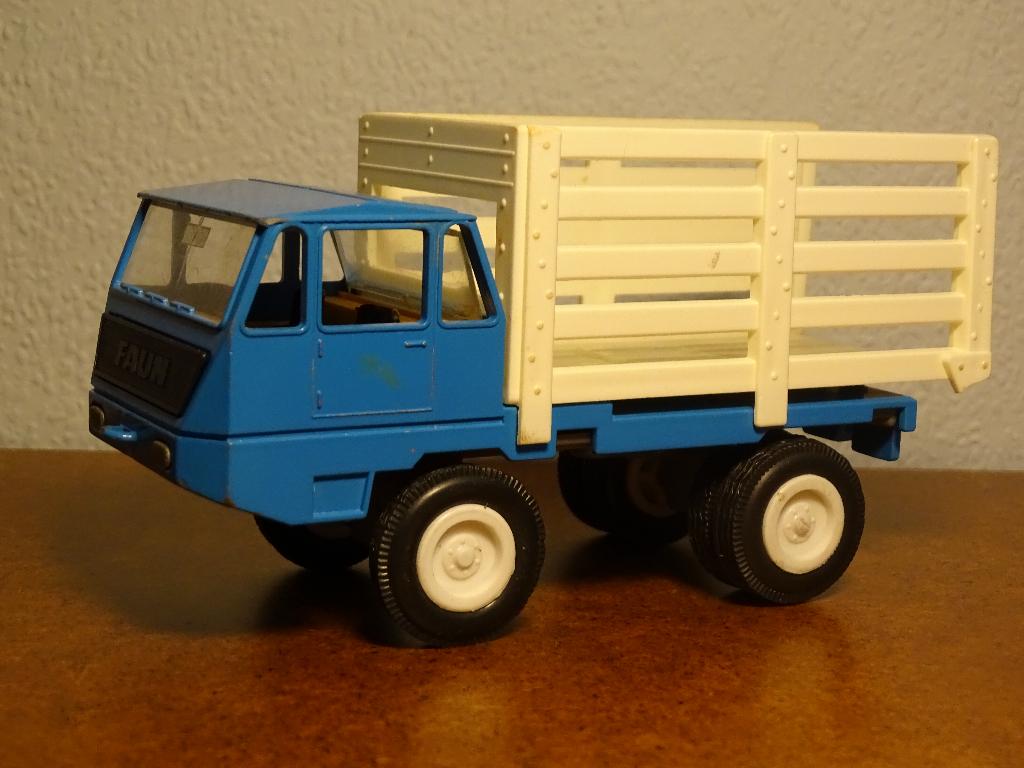 Gama vrachtwagen 'FAUN', Ophalen of Verzenden, Zo goed als nieuw, Bus of Vrachtwagen