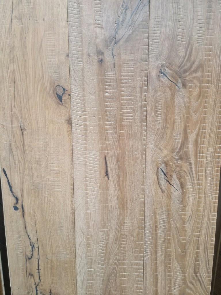 NIEUW; EIKEN VINTAGE WANDBEKLEDING 220MM BREED KANT EN KLAAR, Ophalen