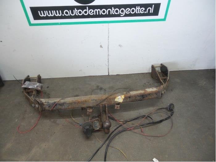 Trekhaak van een Hyundai Santafe (Santafe 00-), Auto-onderdelen, Gebruikt, -, -, Ophalen of Verzenden