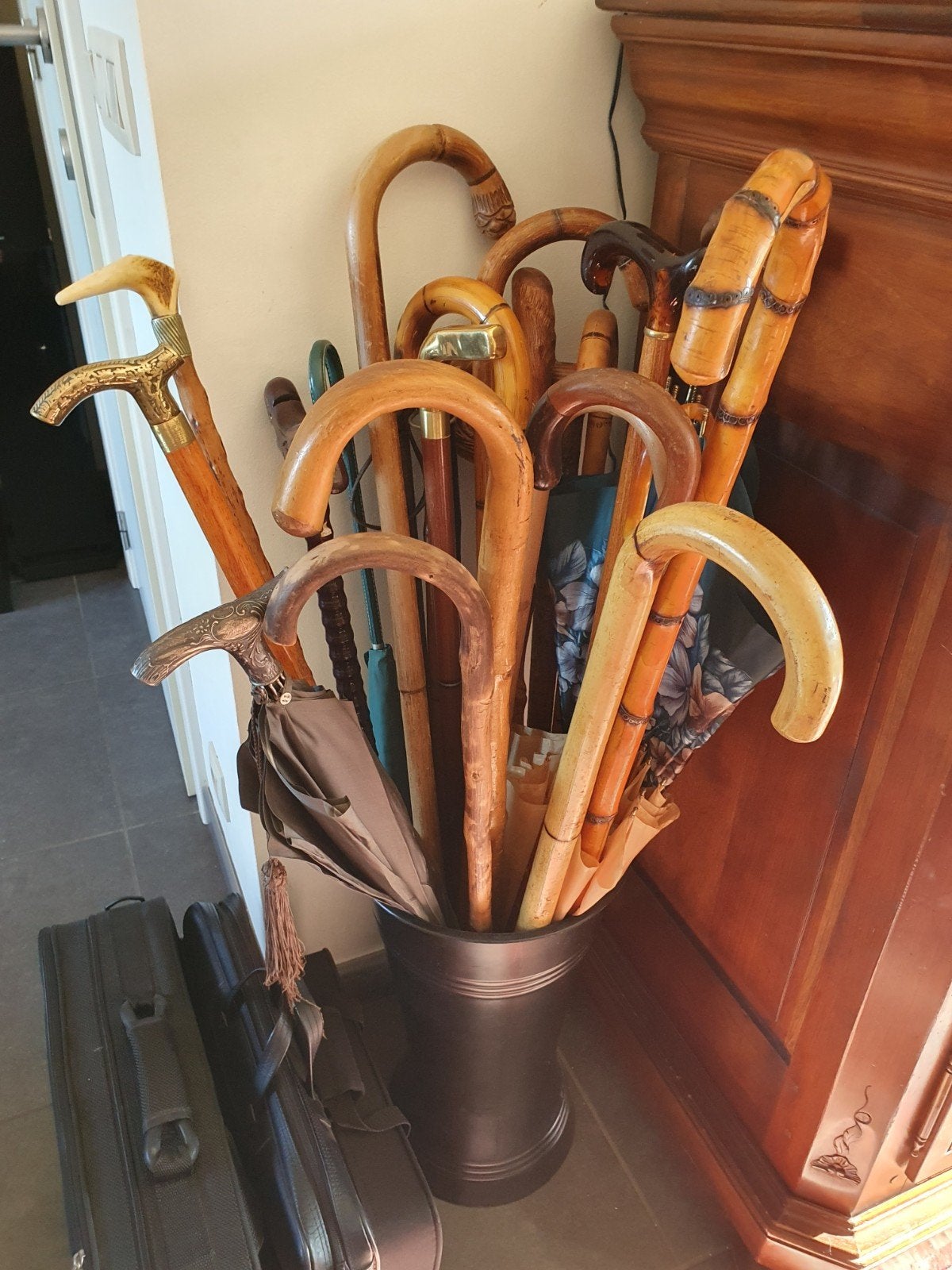 oude wandelstokken en een paar oude paraplu 's, Ophalen of Verzenden