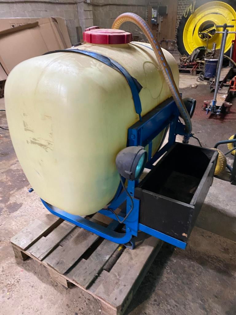 Fronttank hardi 400 l, Zakelijke goederen, Landbouw | Werktuigen, Ophalen, Gewasbescherming en Bemesting