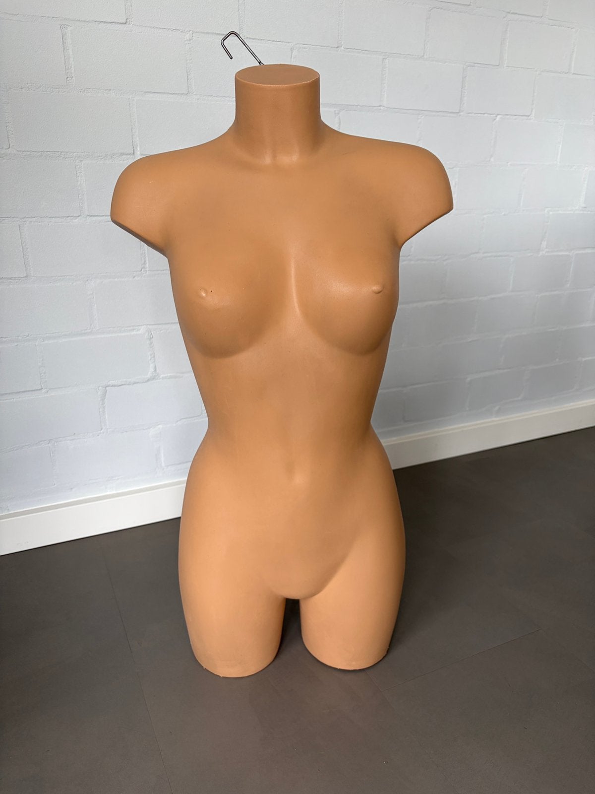 Etalage-torso, Ophalen, Zo goed als nieuw