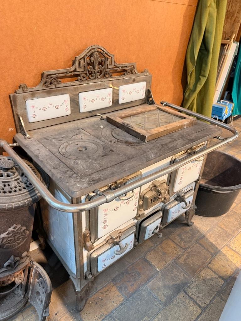 Cuisinière ancienne Fonderies Bruxelloises "Phare", Antiquités & Art, Enlèvement