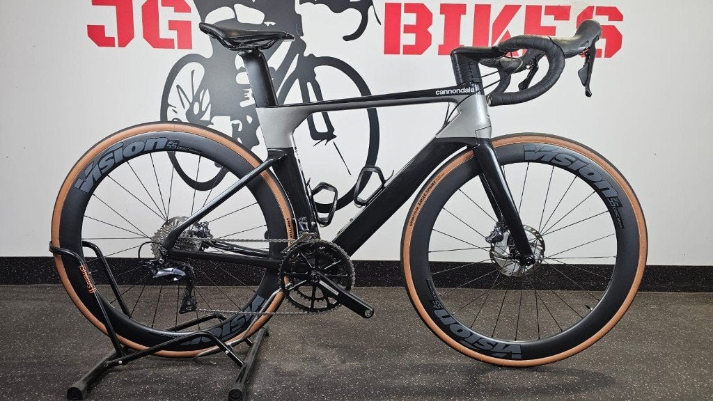 vélo de route cannondale systemsix disc ultegra (2023), Enlèvement, Comme neuf