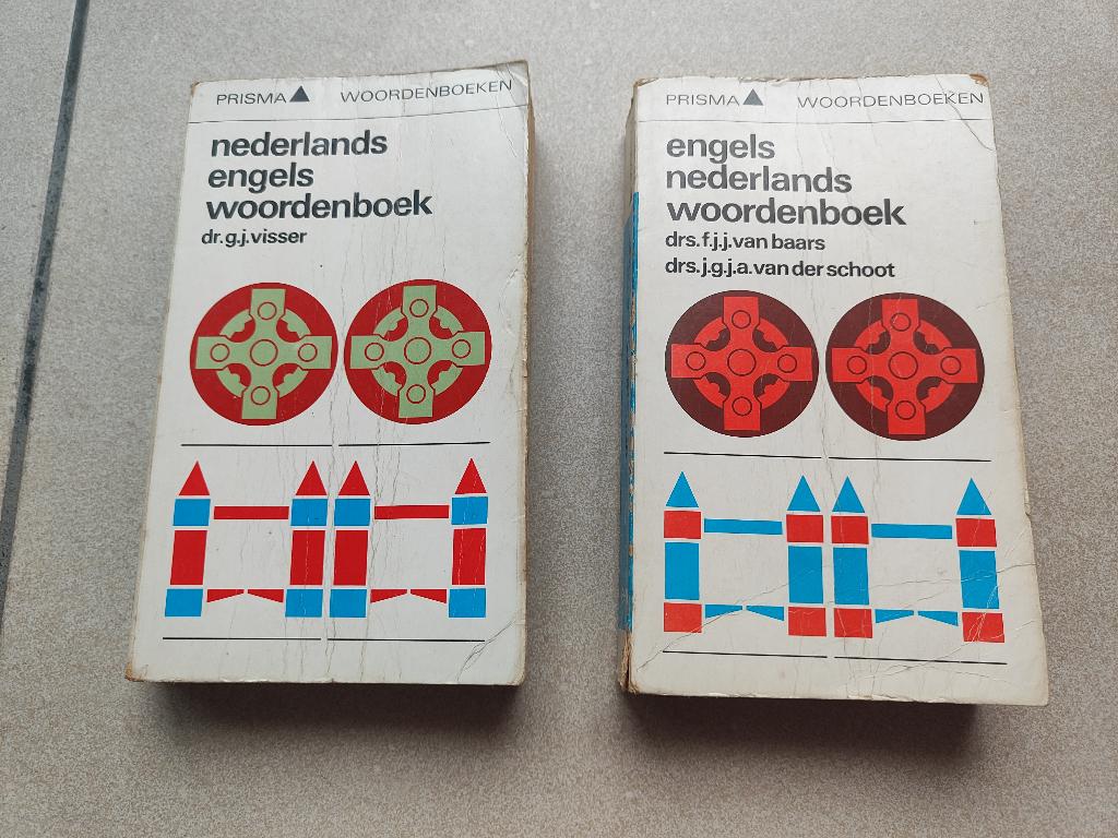 2 woordenboeken, Boeken, Gelezen, Prisma of Spectrum, Ophalen of Verzenden, Dr.g.j.visser
