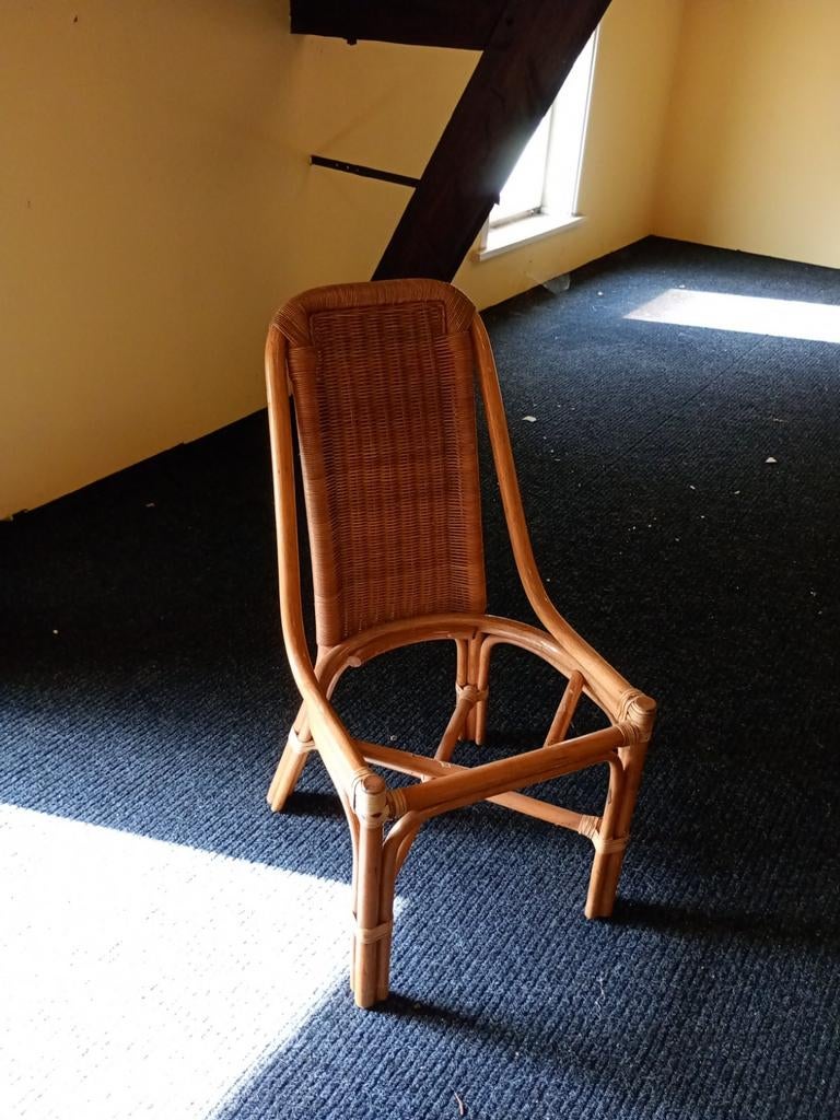 Gratis 4 rieten stoelen, Tuin en Terras, Ophalen