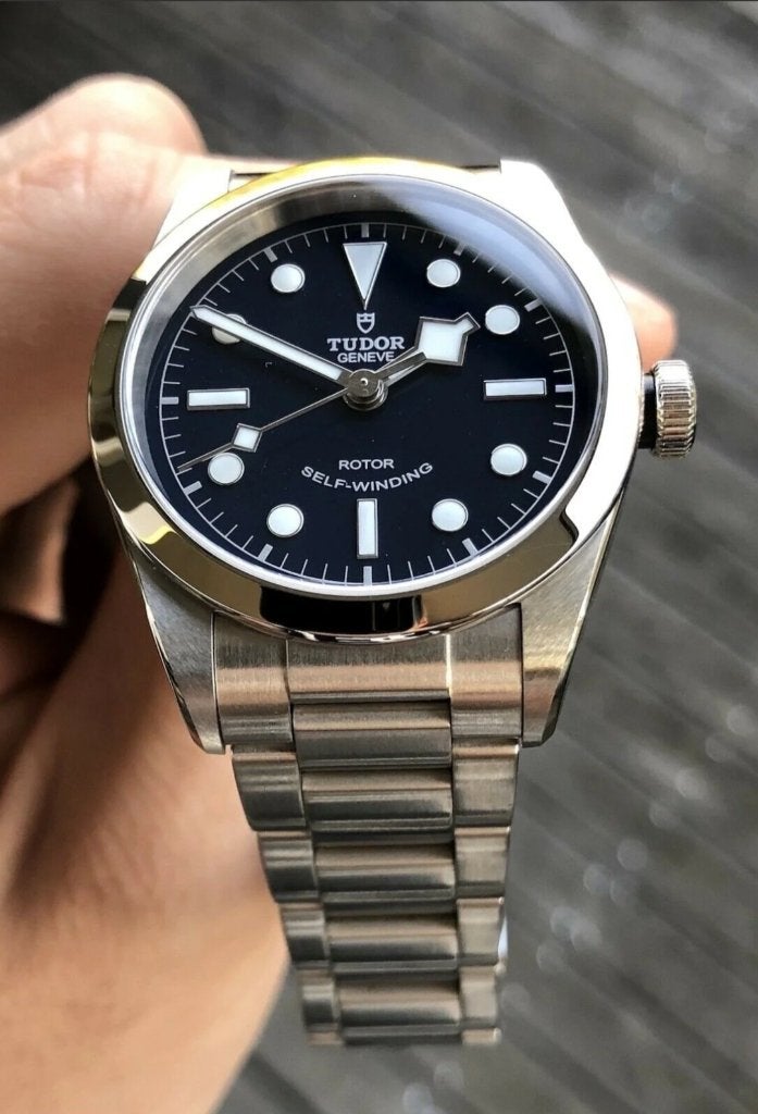 Tudor black bay 36mm, Bijoux, Sacs & Beauté, Enlèvement