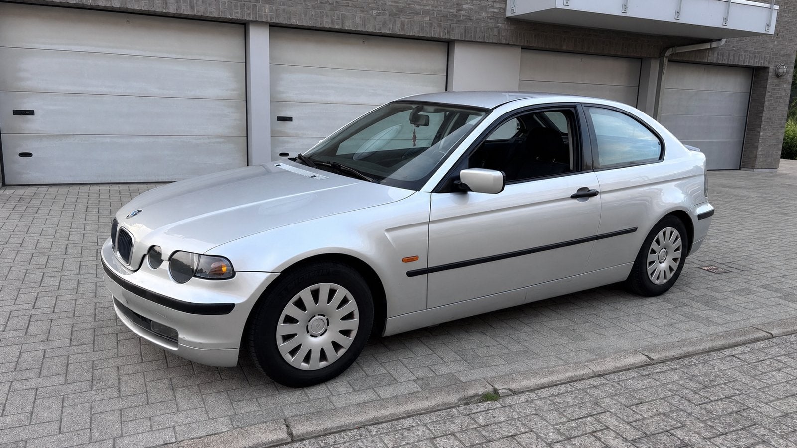 Bmw 316 TI Benzine tweede Eigenaar 3 sleutels Ruilen Moglijk, Autos, Argent ou Gris, Achat, Boîte manuelle, Noir