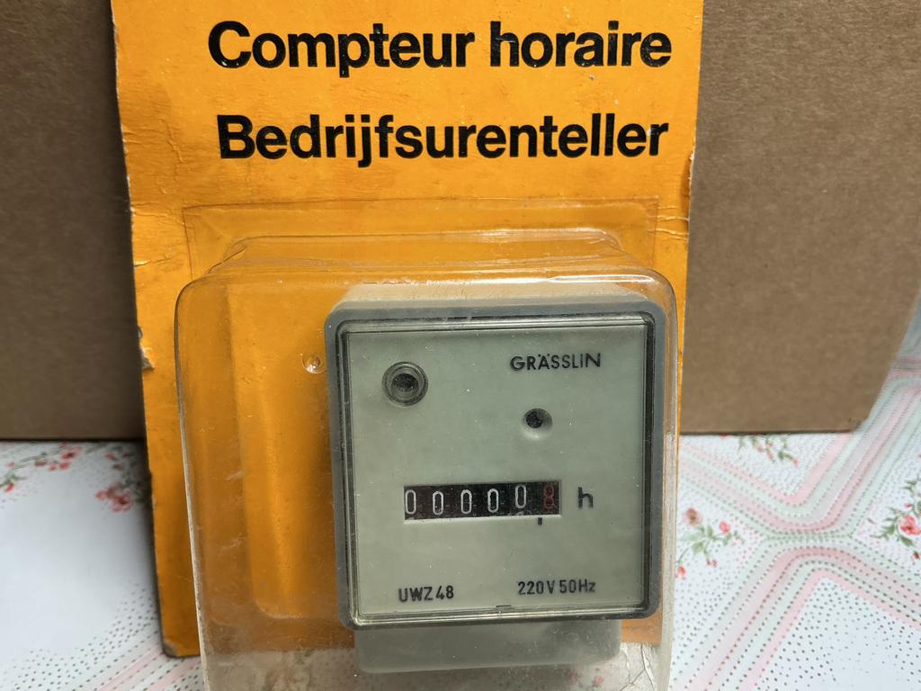 Compteur horaire neuf » Grasslin », Bricolage & Construction, Enlèvement ou Envoi