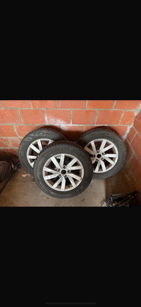 3 winterbanden op aluminium velgen, Autos : Pièces & Accessoires, Pneus & Jantes, Jante(s), Pneus hiver, Enlèvement