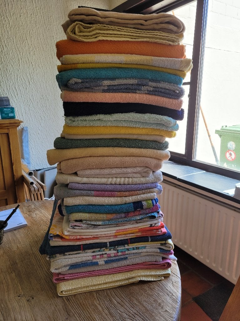 Handdoeken, Huis en Inrichting, Badkamer | Badtextiel en Accessoires, Ophalen