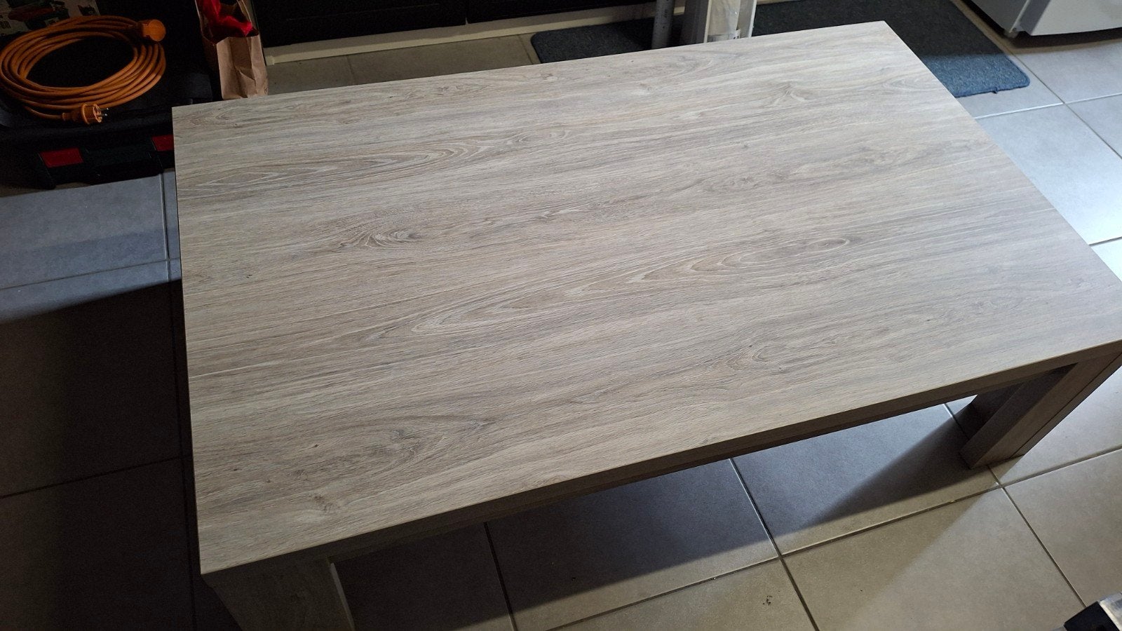 Salontafel lichtbruin/grijs, Ophalen