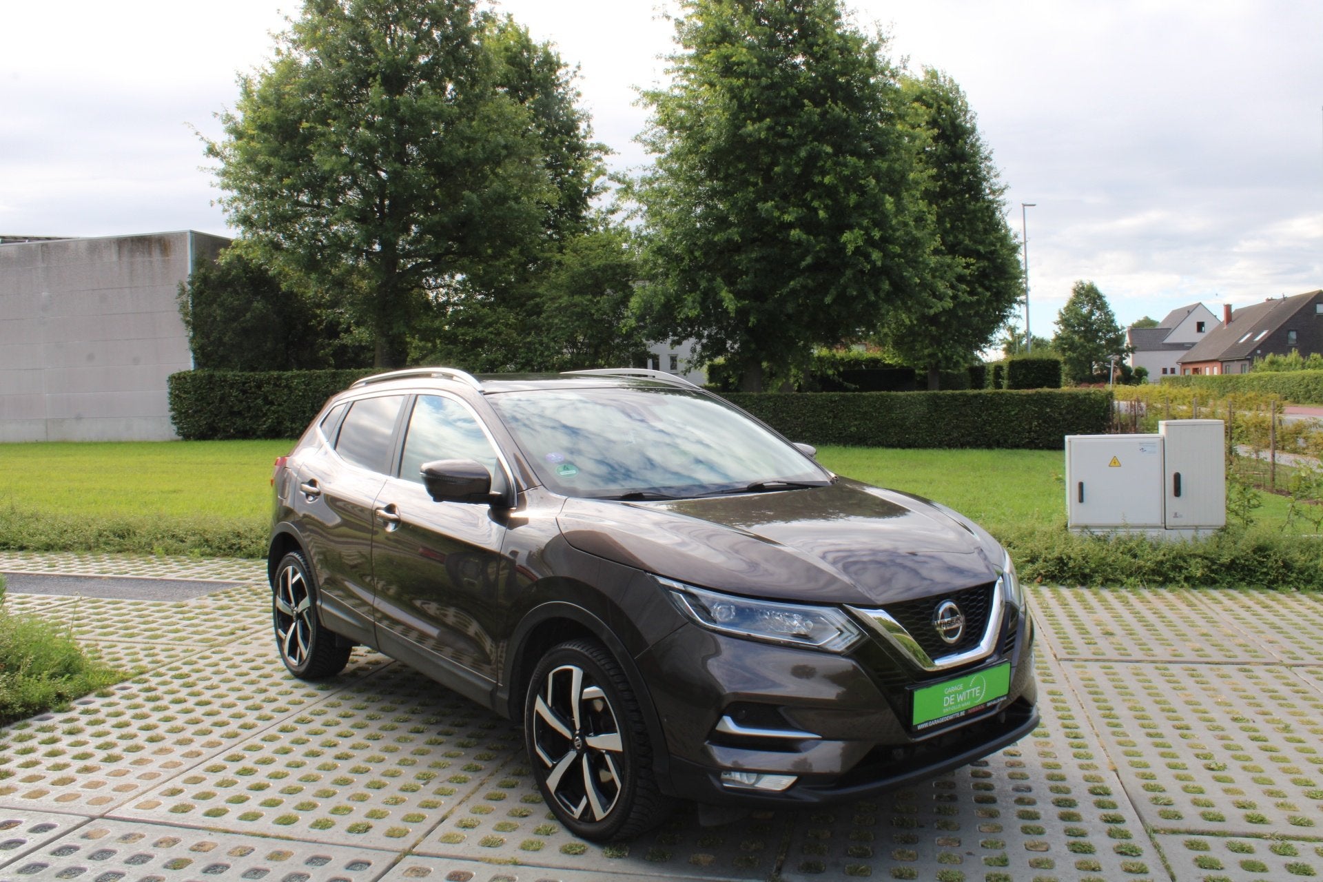 Nissan QASHQAI Tekna DIG-T 140 + Glass Roof (bj 2020), Auto's, Automatische klimaatregeling, Gebruikt, Overige kleuren, Leder en Stof
