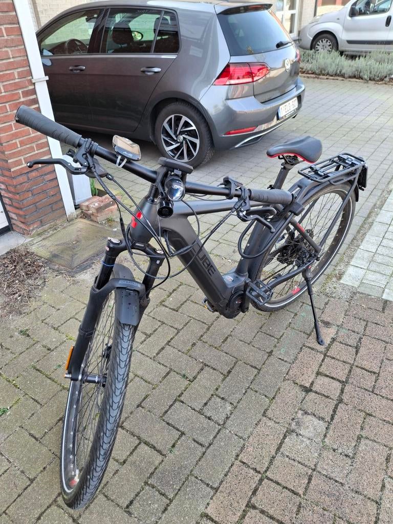 Zwarte Cube Kathmandu hybrid 45 625
In nieuwe staat, Fietsen en Brommers, Ophalen of Verzenden, Nieuw, Cube