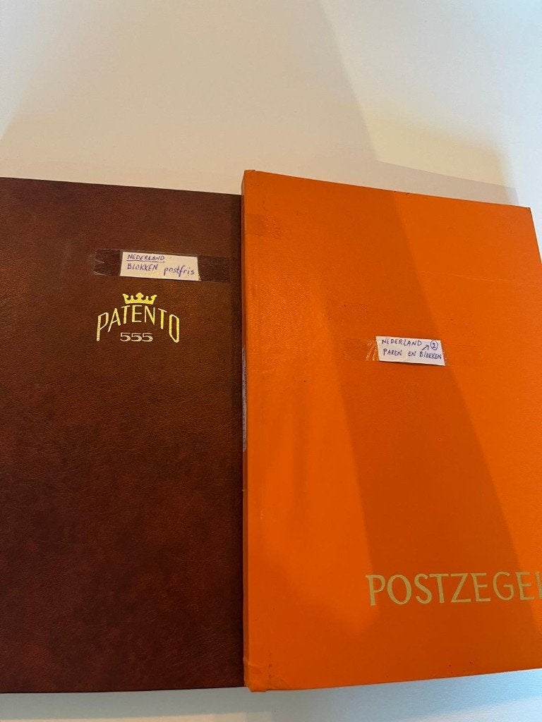 2 Postzegelalbums Nederland Blokken Postfris, Enlèvement ou Envoi