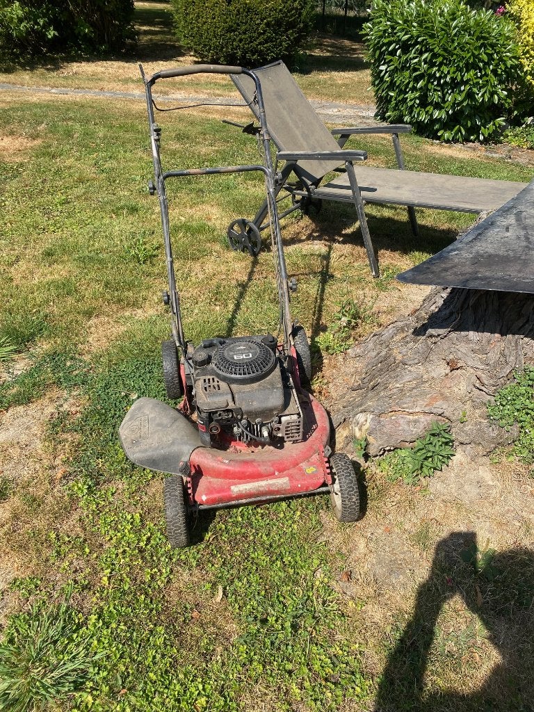 ancienne toudeuse auto tractée Quantum XM 60, Jardin & Terrasse, Tondeuses à gazon, Enlèvement ou Envoi, Tondeuse rotative, Tondeuses à gazon à essence
