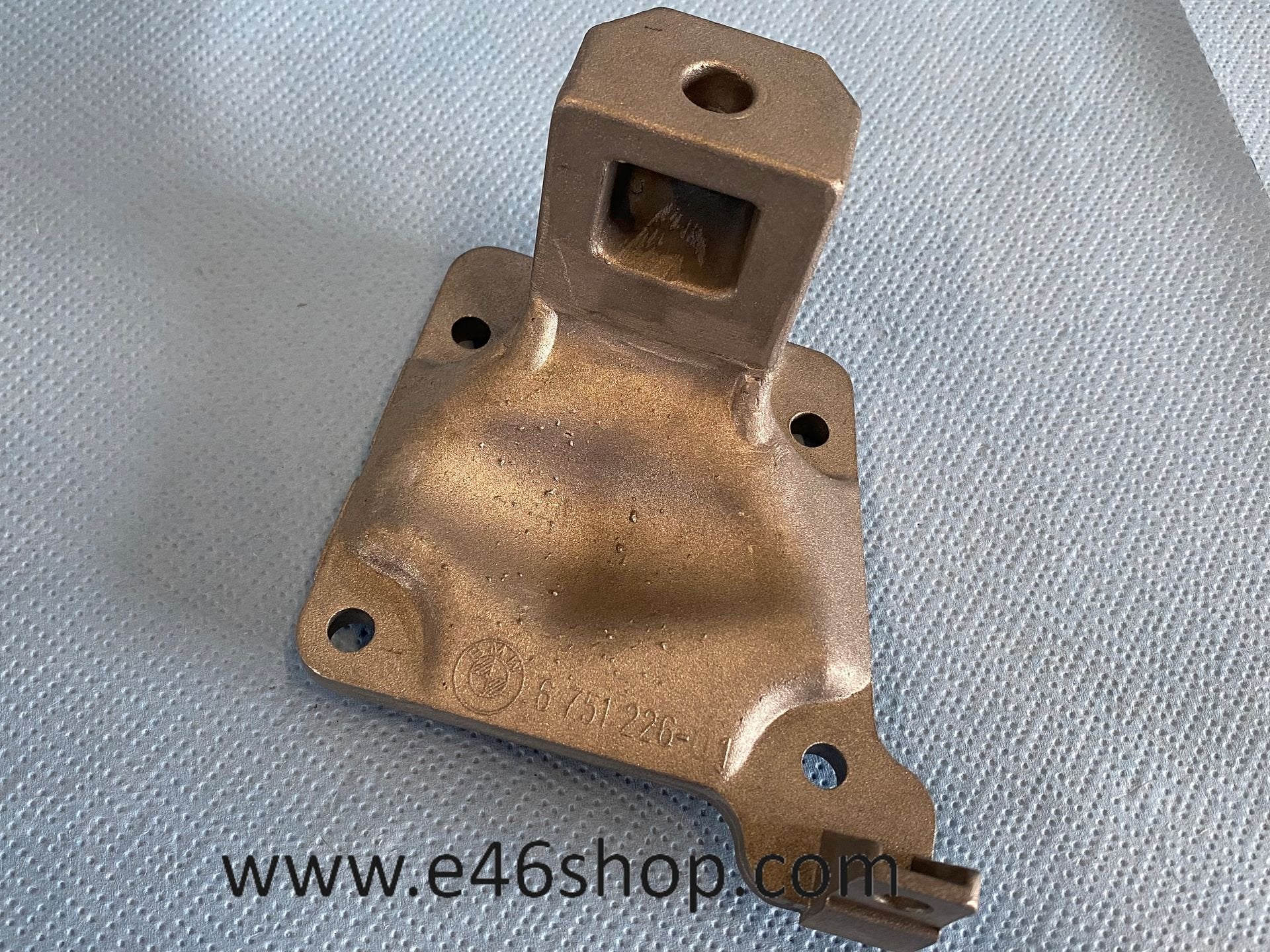 MOTORDRAAGBALK RECHTS BMW E39 M57 OEM 22116751226 NIEUW ORG, Neuf, -, -, Enlèvement ou Envoi