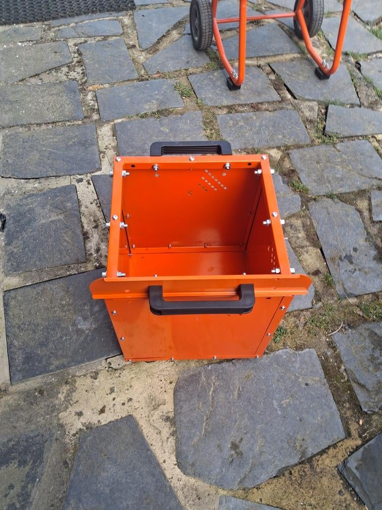 Broyeur à végétaux à louer, Jardin & Terrasse, Bac de ramassage