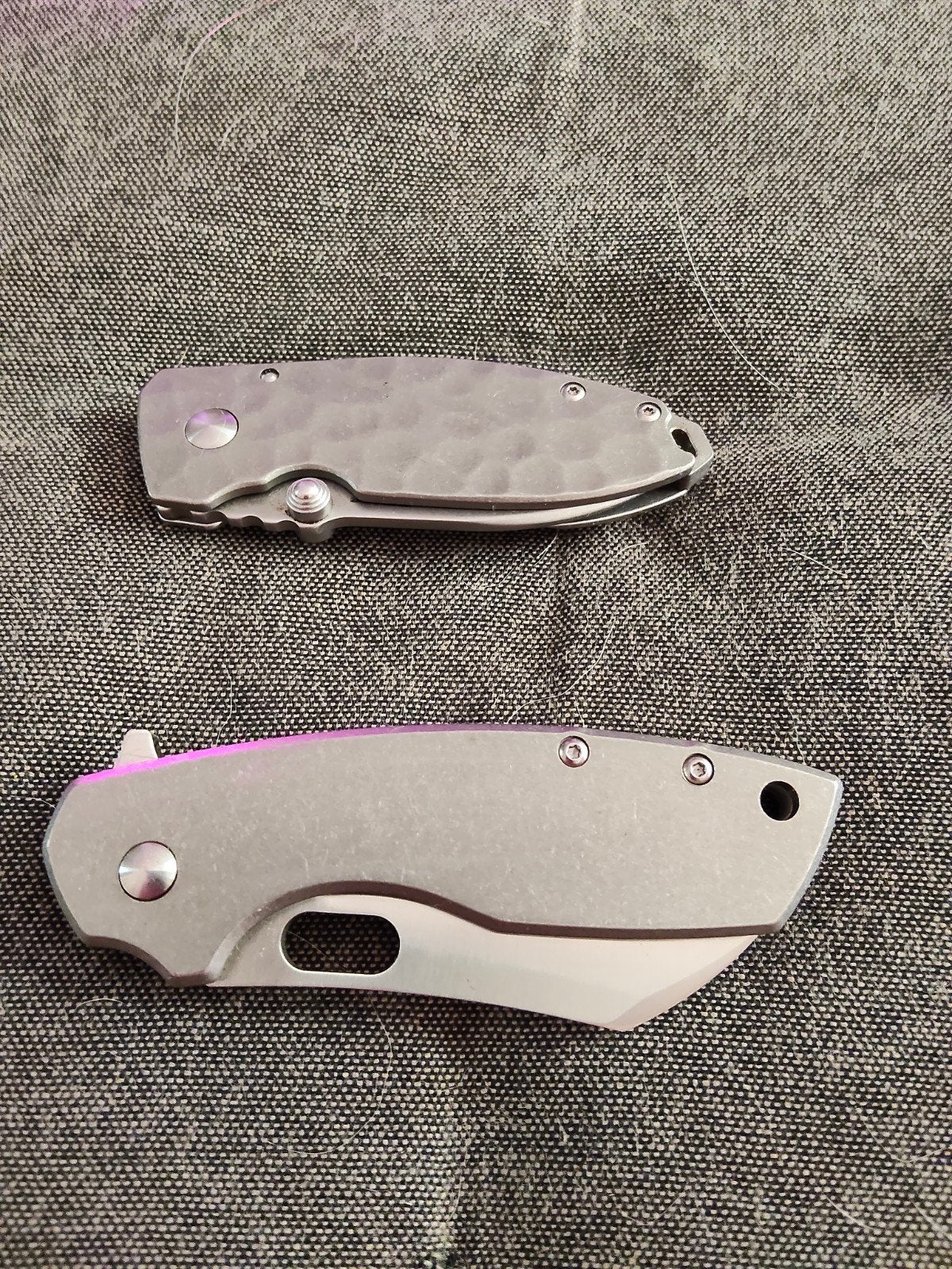 2 Crkt zakmessen met Flytanium scales, Verzamelen, Militaria | Algemeen, Ophalen of Verzenden