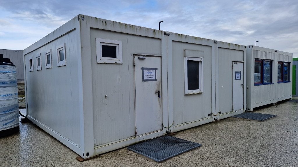 Verkleedruimte / sanitairunit / toiletunit / kantoorunit, Doe-het-zelf en Bouw, Hang- en Sluitwerk, Verzenden
