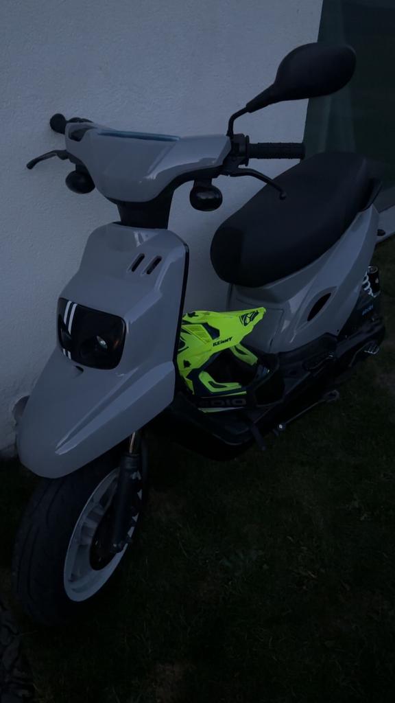 Mbk booster face 2, Fietsen en Brommers, Scooters | Yamaha, Ophalen of Verzenden, Zo goed als nieuw