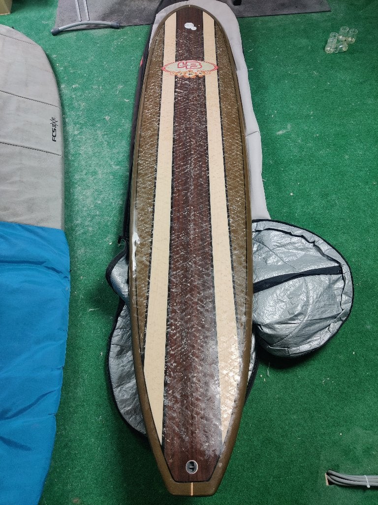 Longboard 9'2", Sports nautiques & Bateaux, Planche à voile sur vague, Comme neuf, Longboard, Avec ailerons, Avec sac de transport