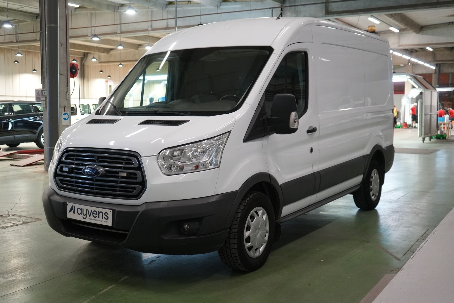 (1XFG373) FORD TRANSIT 2T 350M FOU MWB HR DSL, Voorwielaandrijving, Stof, Euro 6, Wit