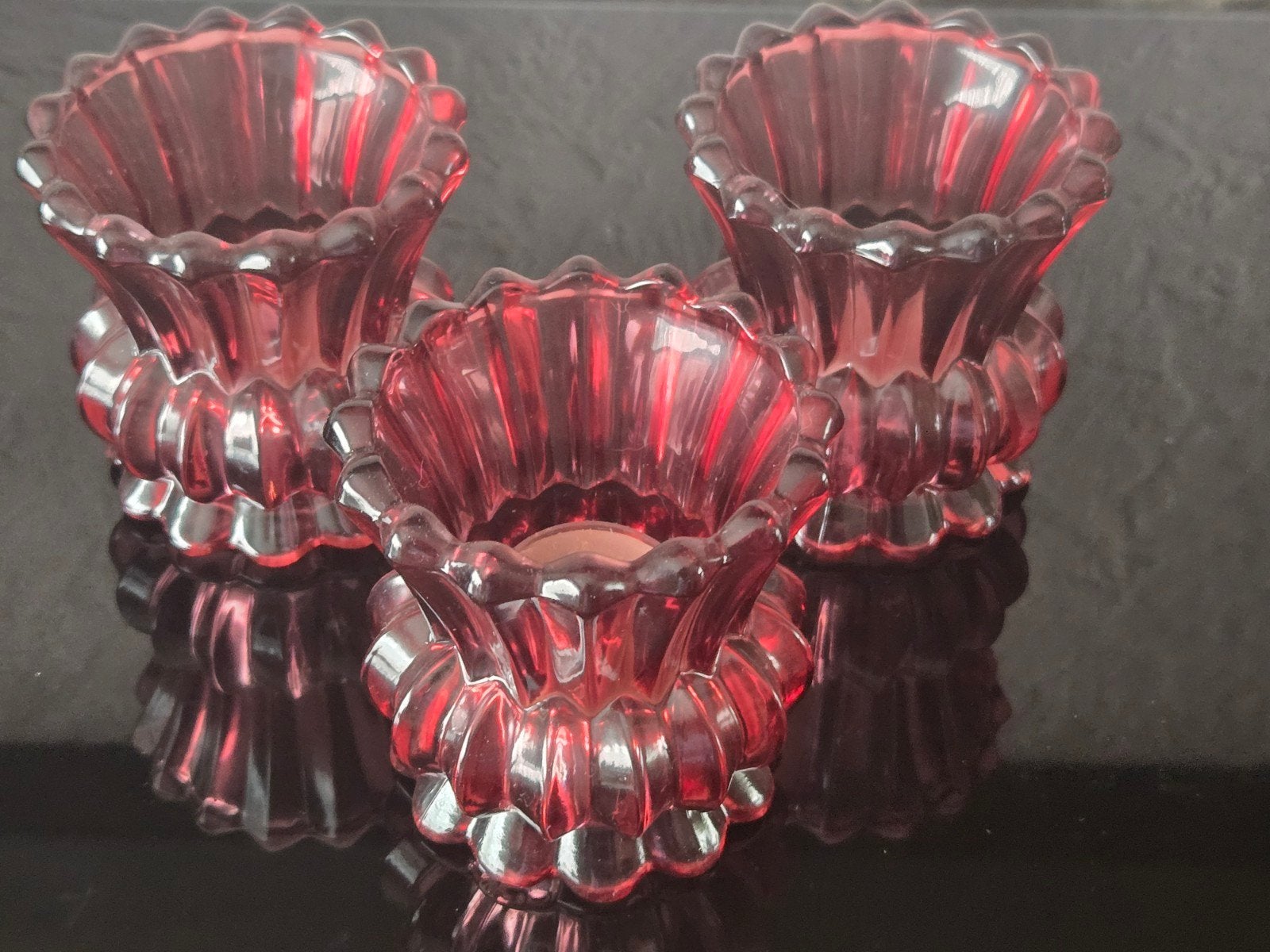 Trois bougies à thé vintage en verre sculpté antique, Enlèvement ou Envoi