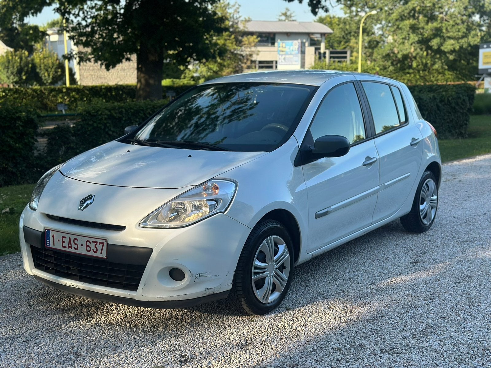 Renault Clio Essence Déjà prête à immatriculer !, Achat, Particulier, Essence, Clio