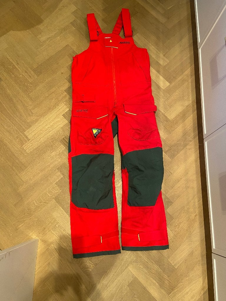 Zeilpak heren, merk Musto MPF Offshore, maat 50, Sports nautiques & Bateaux, Musto, Comme neuf, Enlèvement, Veste de voile