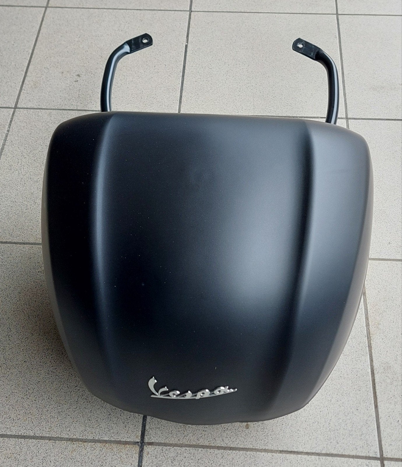 Topkoffer klein model (voor 1 helm), Ophalen