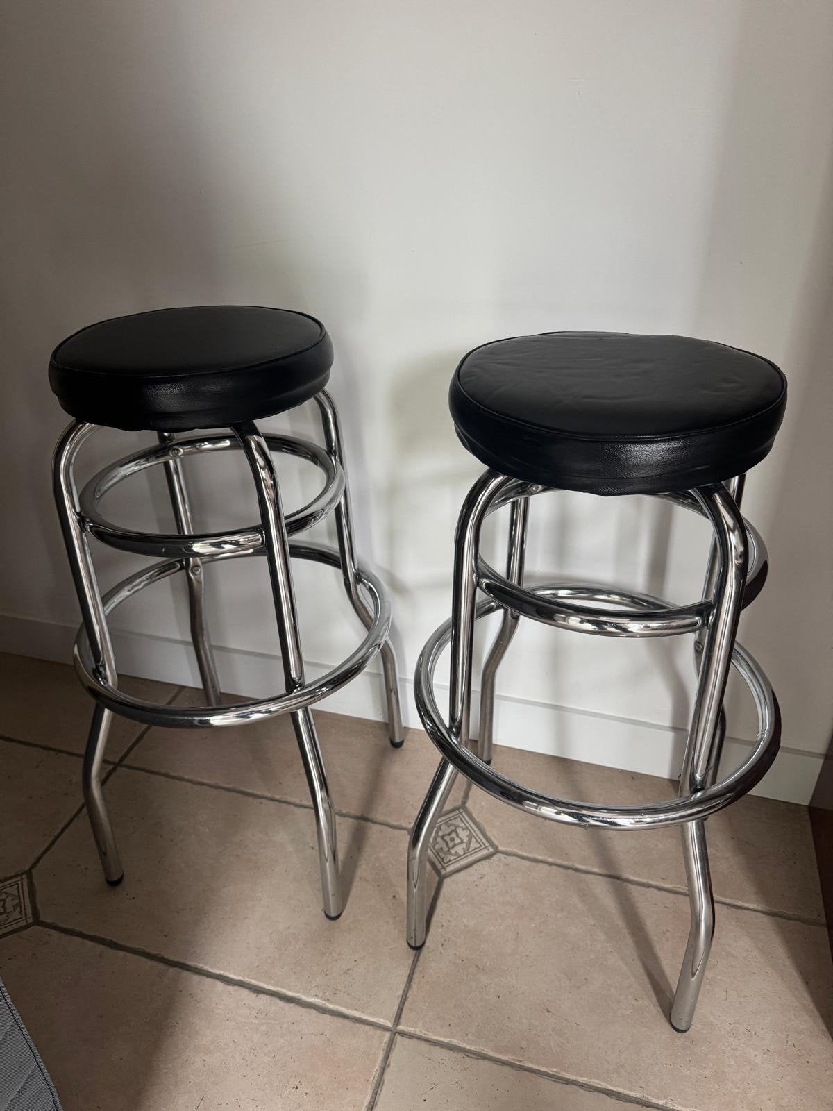 Set van 2 barkrukken / barstoelen, Ophalen, Zo goed als nieuw