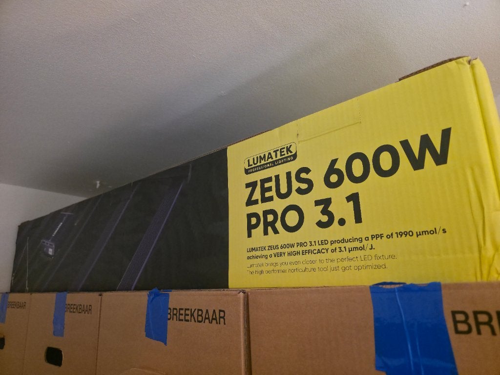 Kweek lamp, Ophalen, Zo goed als nieuw, Kweeklamp