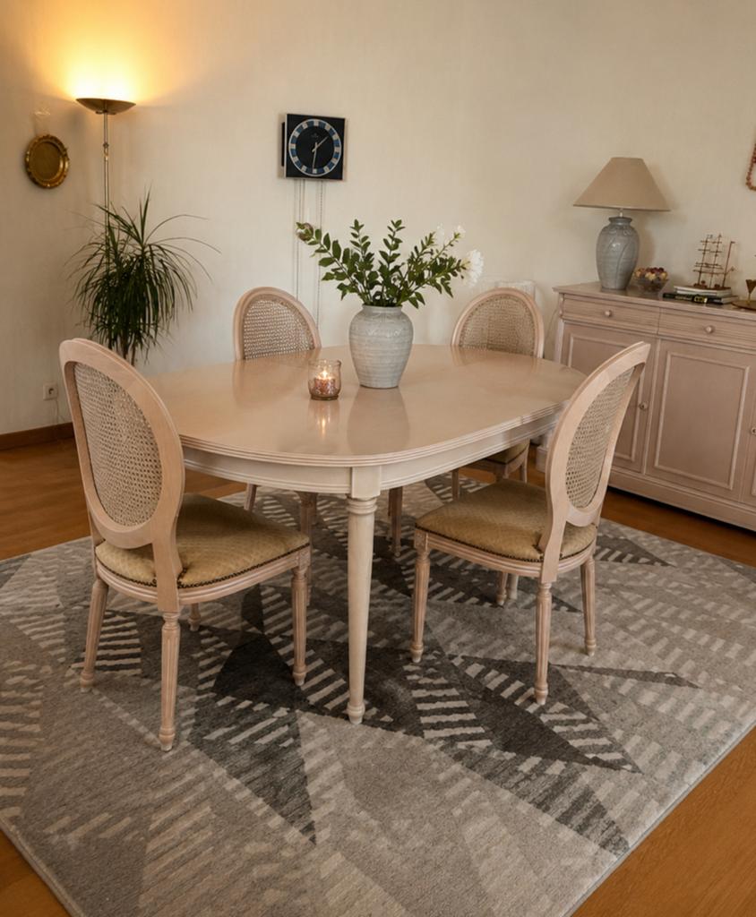 Vintage Extendable Oak Dining Table with 4 Chairs, Huis en Inrichting, Tafels | Eettafels, 100 tot 150 cm, Eikenhout, Ophalen of Verzenden