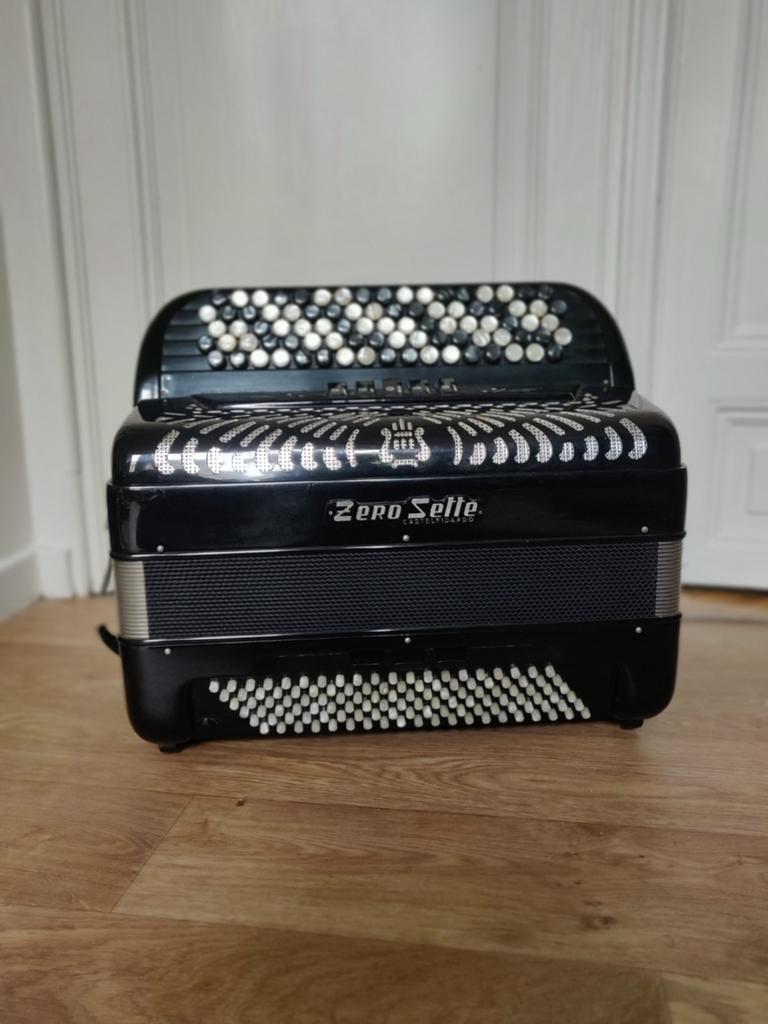 Accordeon Zero Sette - Castelfidardo B13 C, Muziek en Instrumenten, Accordeons, Gebruikt, Met koffer, Knopaccordeon, 120-bas