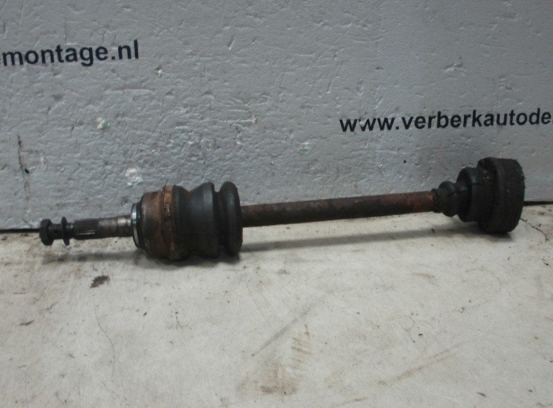AANDRIJFAS RECHTS Ford Taunus (01-1970/02-1976), Auto-onderdelen, Gebruikt, Henry-Ford-Straße  1
50735  Köln, DE, Ford-Werke GmbH