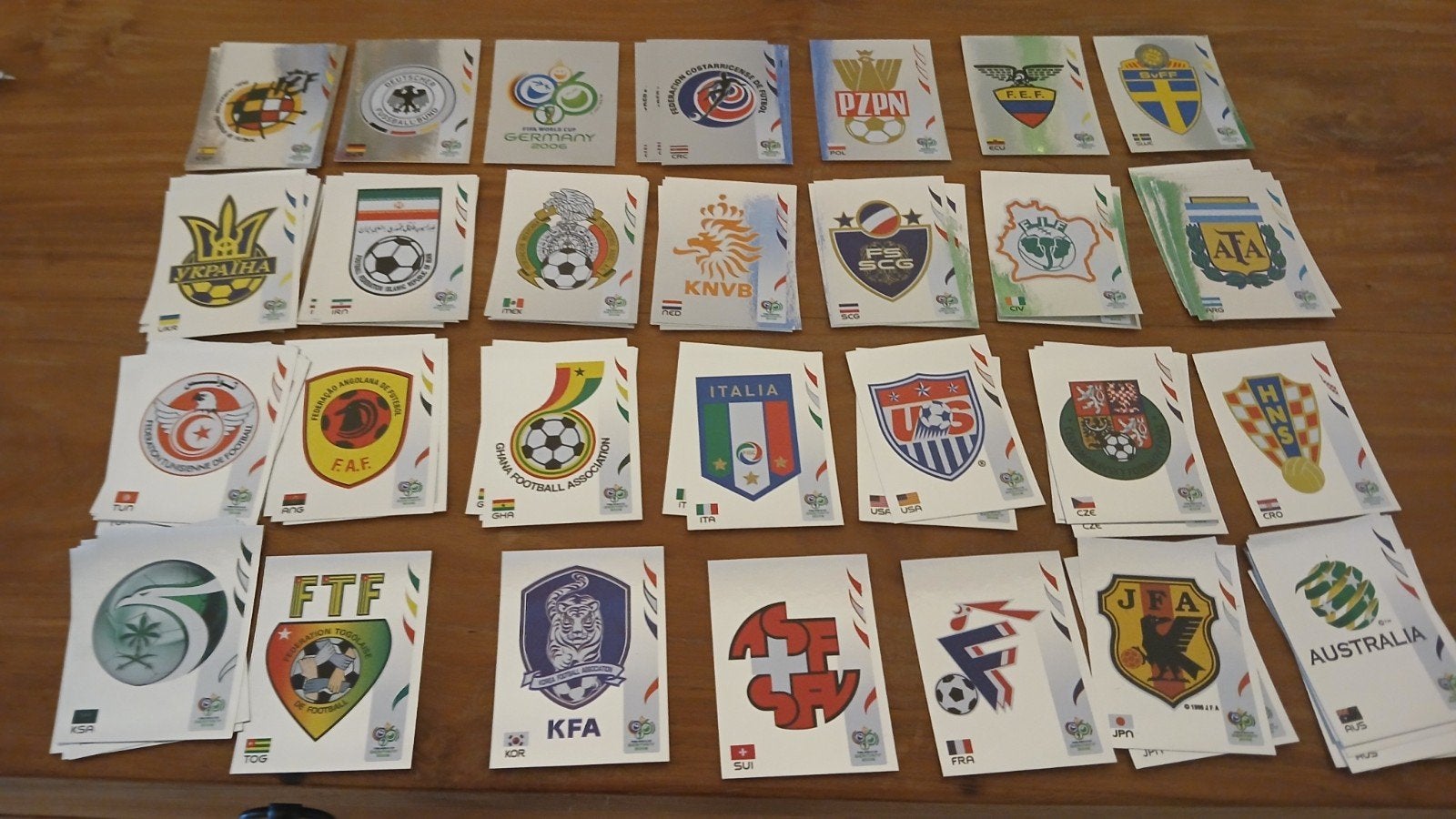 Panini ecusson Duitsland 2006 om uit te kiezen, Ophalen of Verzenden, Nieuw, Meerdere stickers