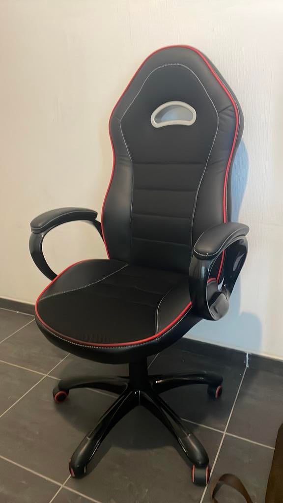 Nieuwe gaming bureaustoel, Maison & Meubles, Chaises de bureau, Enlèvement, Chaise de bureau de gaming, Comme neuf, Chaise de bureau