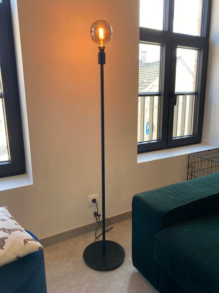 Ikea vloerlamp, Huis en Inrichting, Ophalen, Zo goed als nieuw, Metaal, 100 tot 150 cm