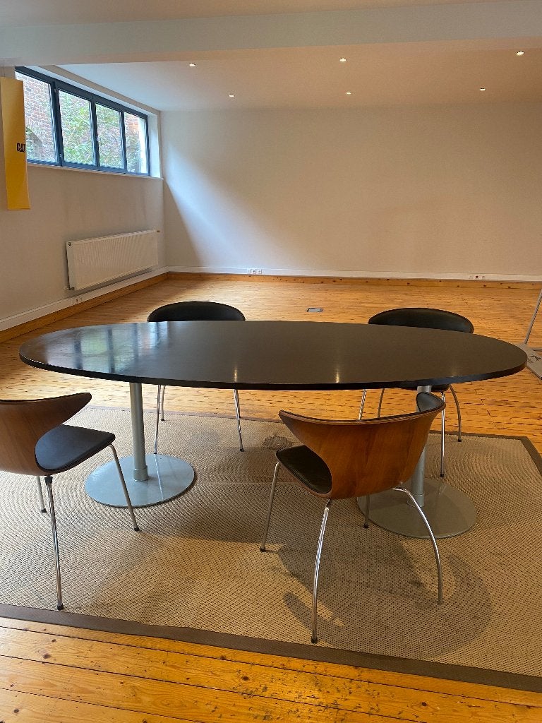 table de conférence ovale noire, Salle de réunion ou de Présentation, Enlèvement, Utilisé, Table