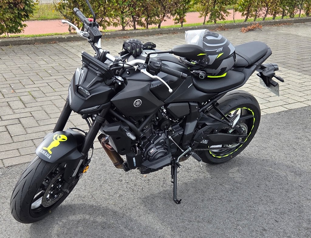 Moto MT07 Yamaha 2025 nieuw onder garantie, Motoren, 2 cilinders, Nieuw, Motorrijbewijs A, Particulier