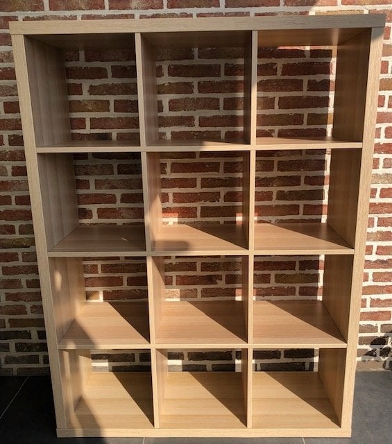 Armoire ouverte KALLAX d'IKEA effet chêne : 70 €, Enlèvement, Comme neuf