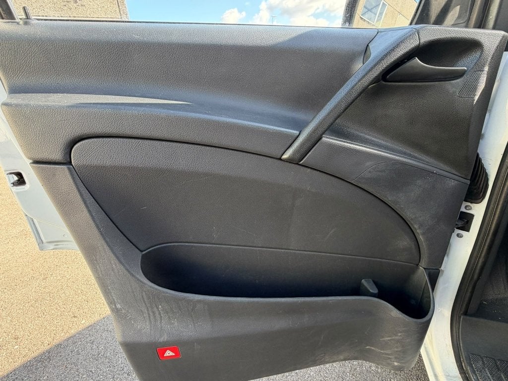 Mercedes Vito ( Stock ID 80169) — 15