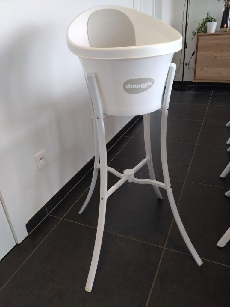 Babybadje Shnuggle met staander wit, Enlèvement, Utilisé, Baignoire, Autres marques