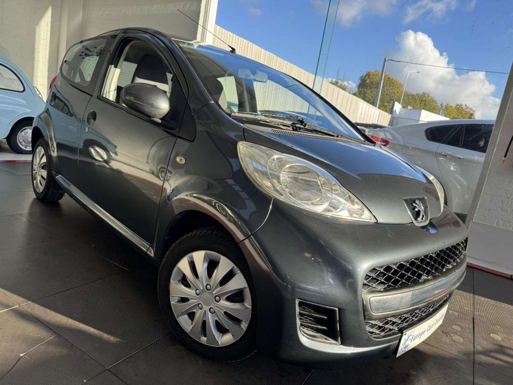 Peugeot 107 1.0 68CH NOUVELLE EMBRAYAGE 5 PORTES GAR 12M, Auto's, 4 zetels, Stof, 103 g/km, ABS
