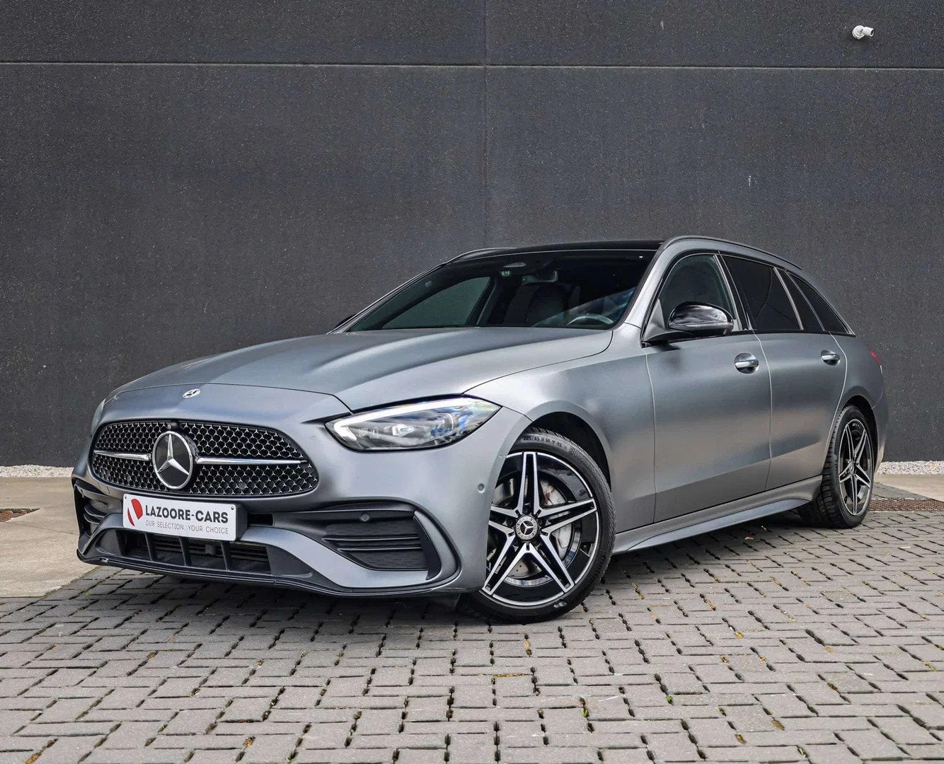 Mercedes-Benz C-CLASS 300 Break AMG Line-Full Opt (bj 2022), Auto's, Automaat, Parkeerassistent, Gebruikt, Euro 6