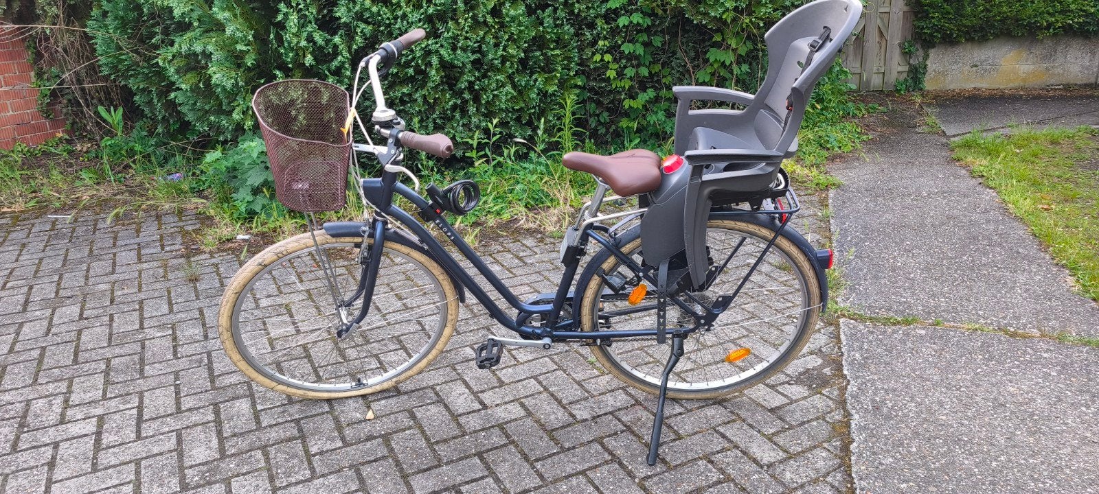 Vélo bleu foncé pour femme avec engrenages et siège enfant, Vélos & Vélomoteurs, Enlèvement