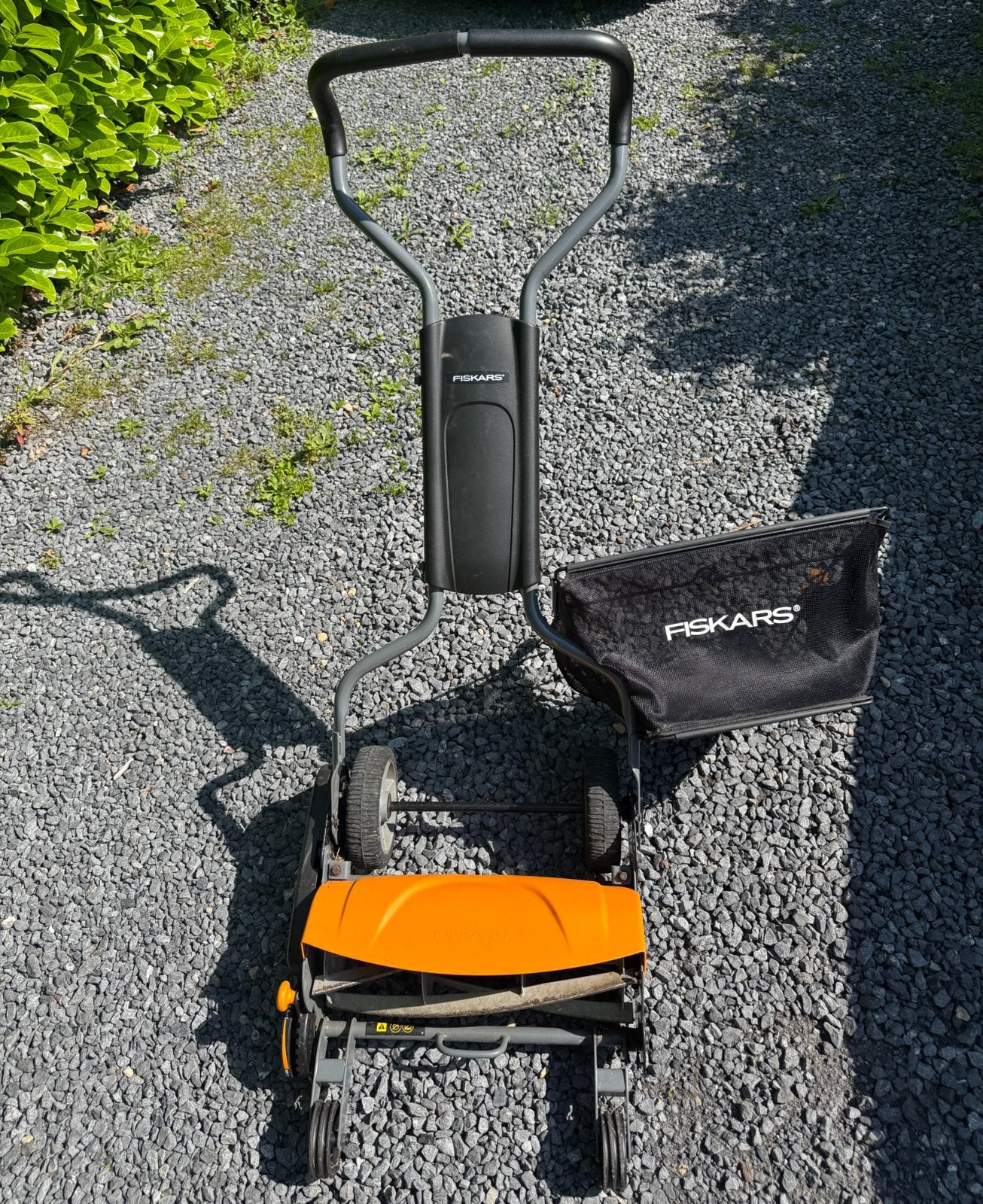 Tondeuse à gazon manuelle à cylindre Fiskars StaySharp Max, Tondeuses à gazon manuelles, Tondeuse rotative, Comme neuf, Enlèvement