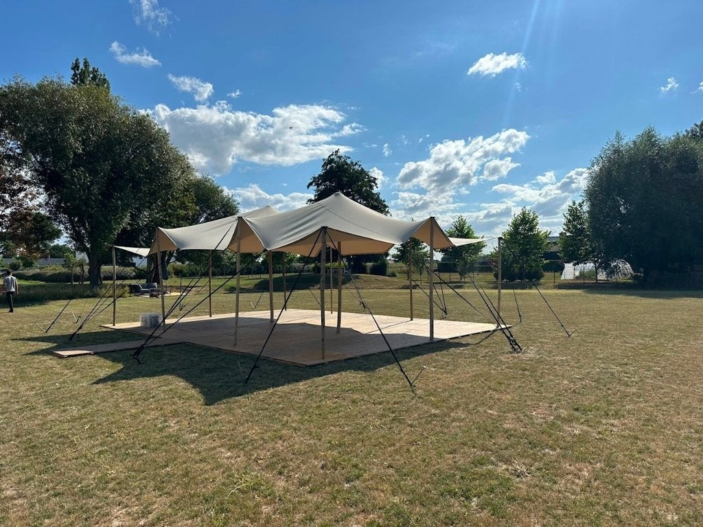 Stretch-tenten te huur (6,5 x10m) incl. opbouw & afbraak, Hobby en Vrije tijd, Feestartikelen | Verhuur, Ophalen, Nieuw