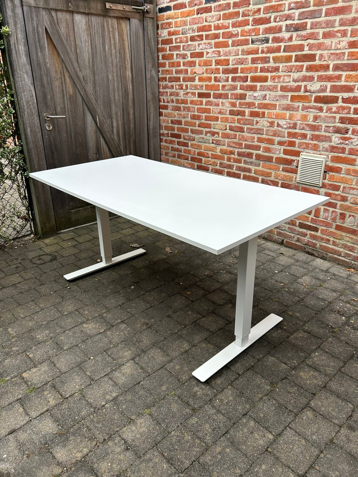 Bureau, Huis en Inrichting, Bureaus, Ophalen, 160 cm, Metaal, In hoogte verstelbaar